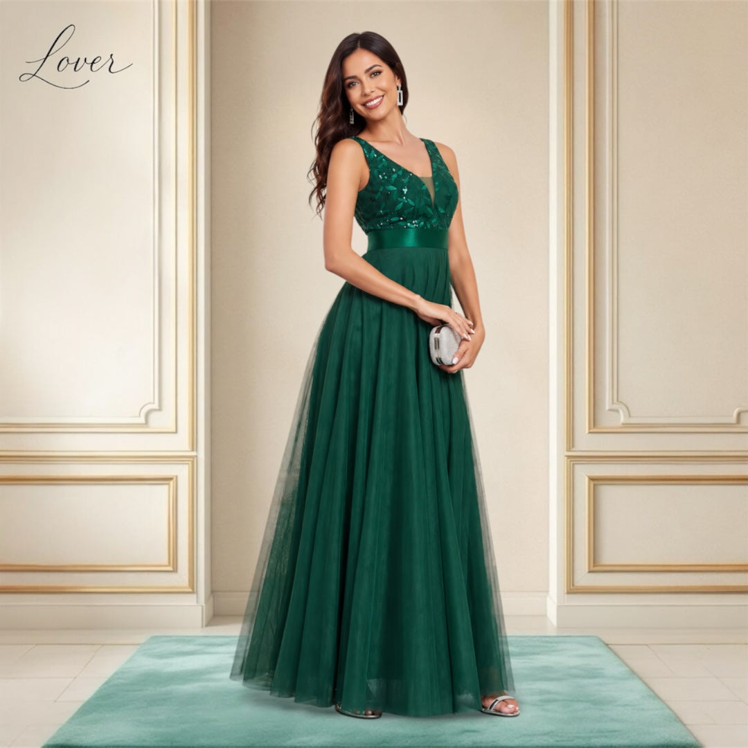 Vestido verde esmeralda con detalles en top