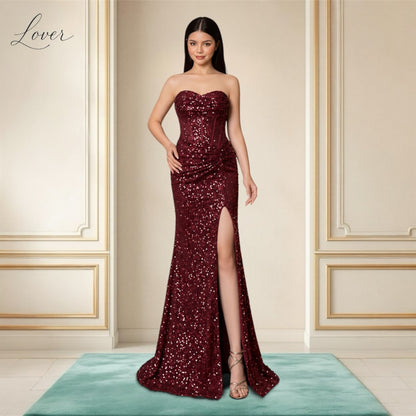 Vestido vino strapless de lentejuelas