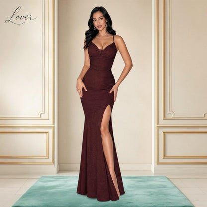 Vestido vino al cuerpo con brillos