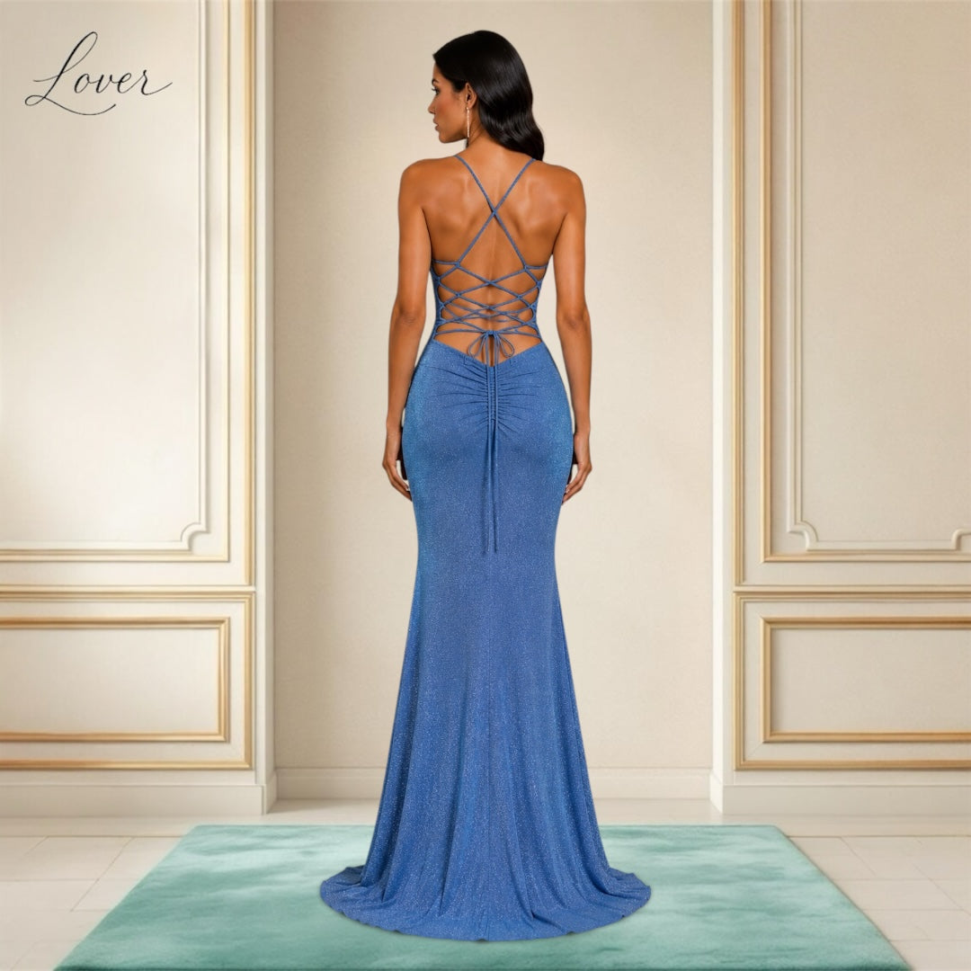 Vestido celeste al cuerpo con brillos