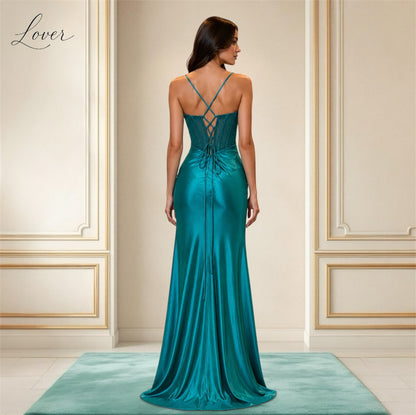 Vestido turquesa de corset con brillos en top