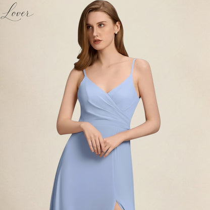 Vestido celeste de tirantes sencillo