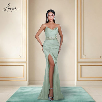 Vestido verde eucalipto strapless