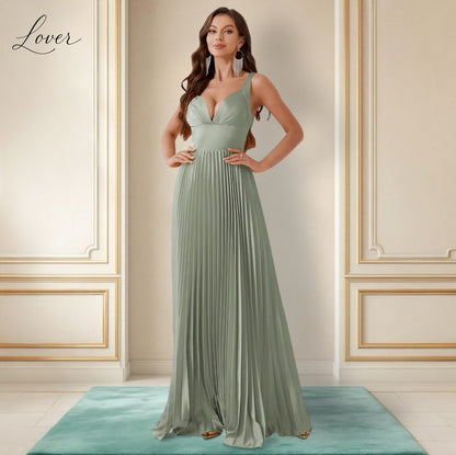 Vestido verde eucalipto plisado