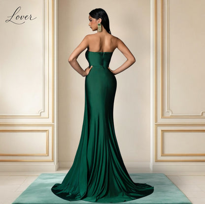 Vestido verde esmeralda strapless