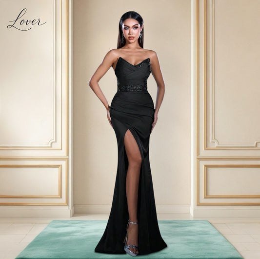 Vestido negro strapless de corset