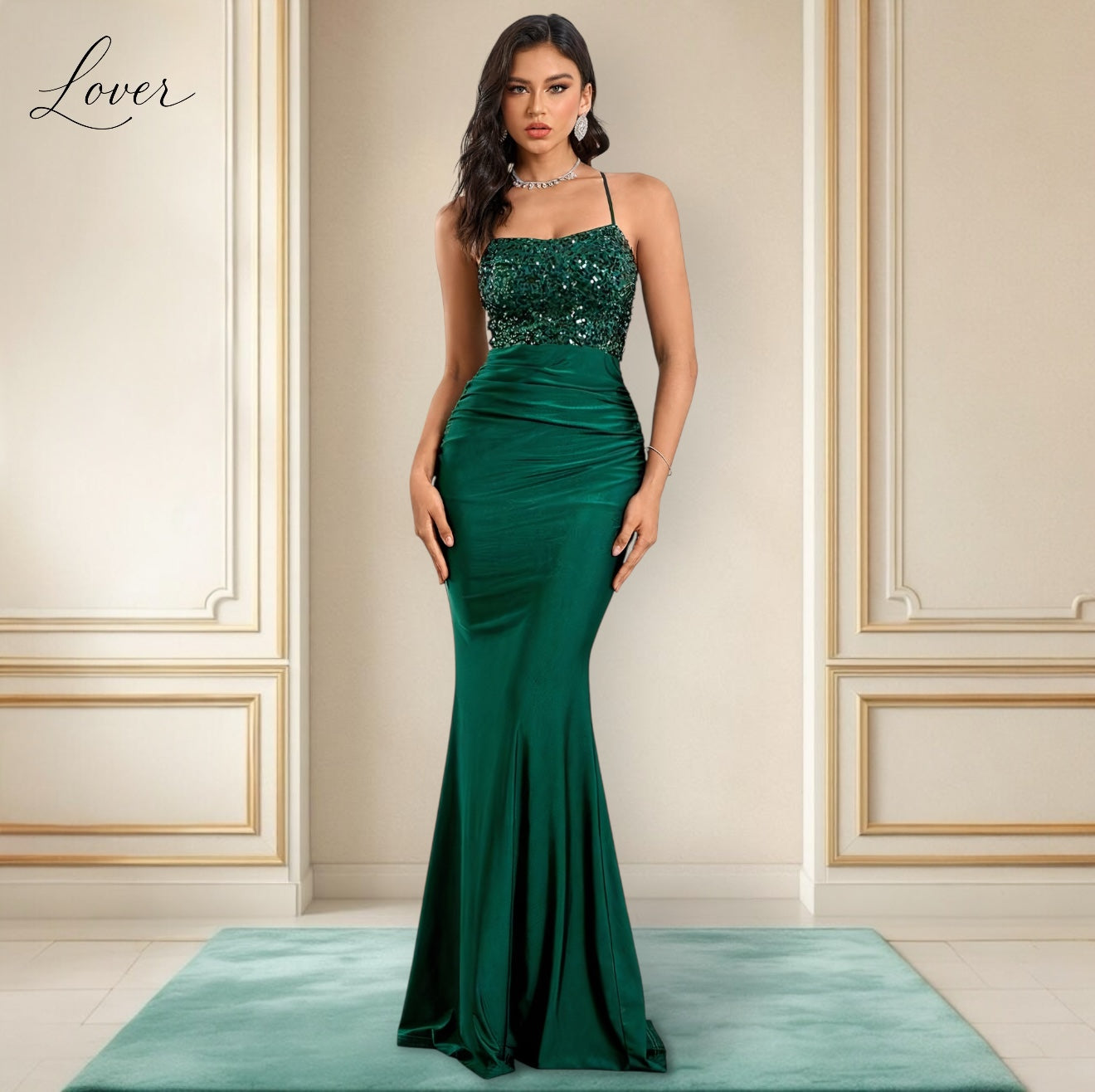 Vestido verde esmeralda con lentejuelas en top