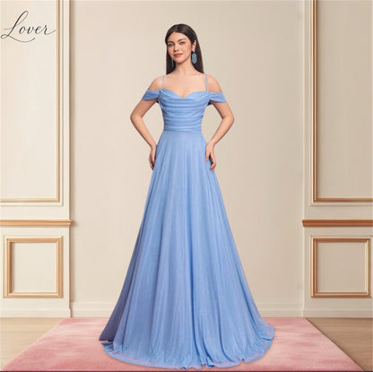 Vestido celeste de escote bardot con tirantes