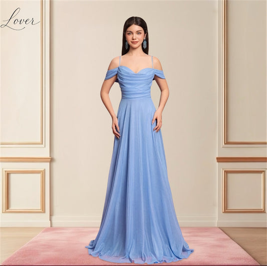 Vestido celeste de escote bardot con tirantes