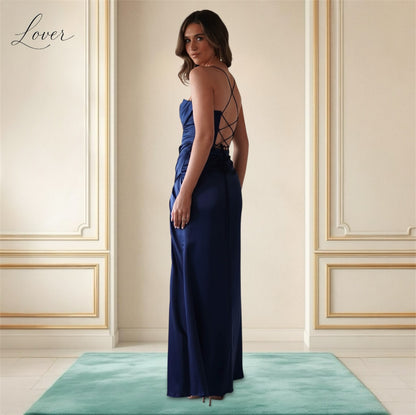 Vestido azul navy de satin con corset