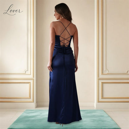 Vestido azul navy de satin con corset