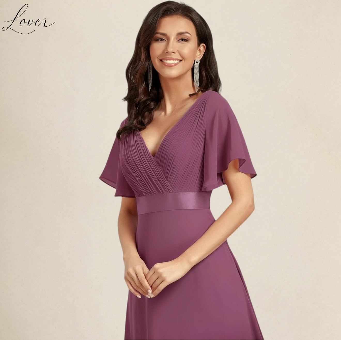 Vestido dusty rose con escote en V y mangas