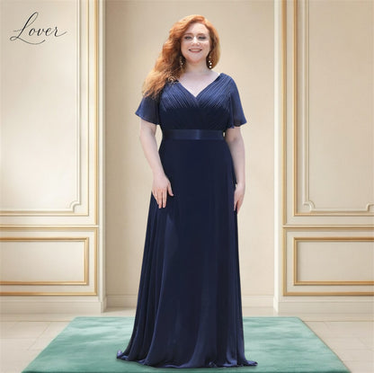Vestido azul con escote en V y mangas