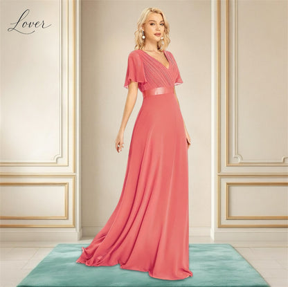 Vestido coral de manga corta