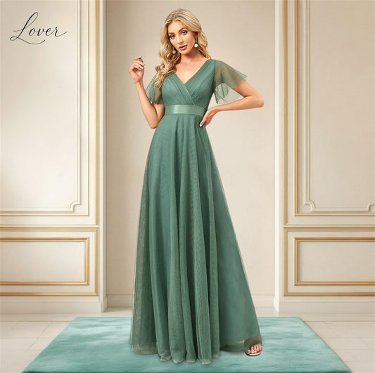 Vestido verde eucalipto con mangas