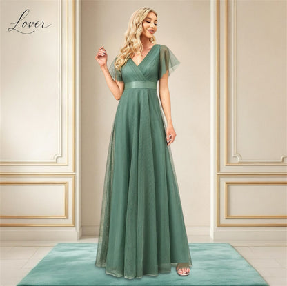 Vestido verde eucalipto con mangas