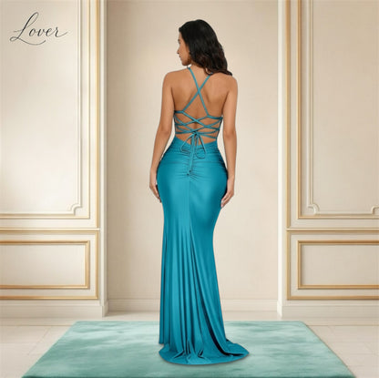 Vestido turquesa con lentejuelas en top