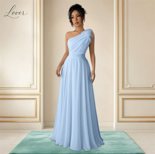 Vestido celeste de un hombro