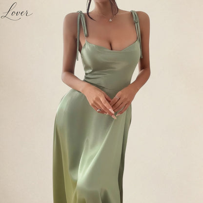 Vestido verde oliva de satin