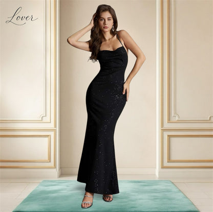 Vestido negro con destellos