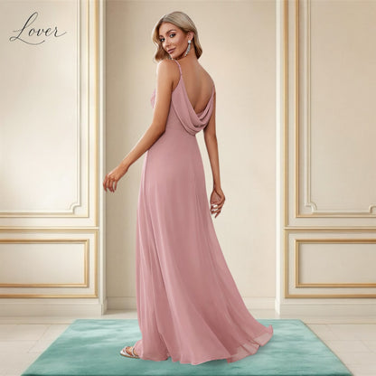 Vestido rosa de tirantes con espalda cowl