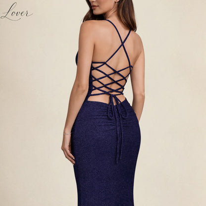 Vestido azul navy al cuerpo con brillos